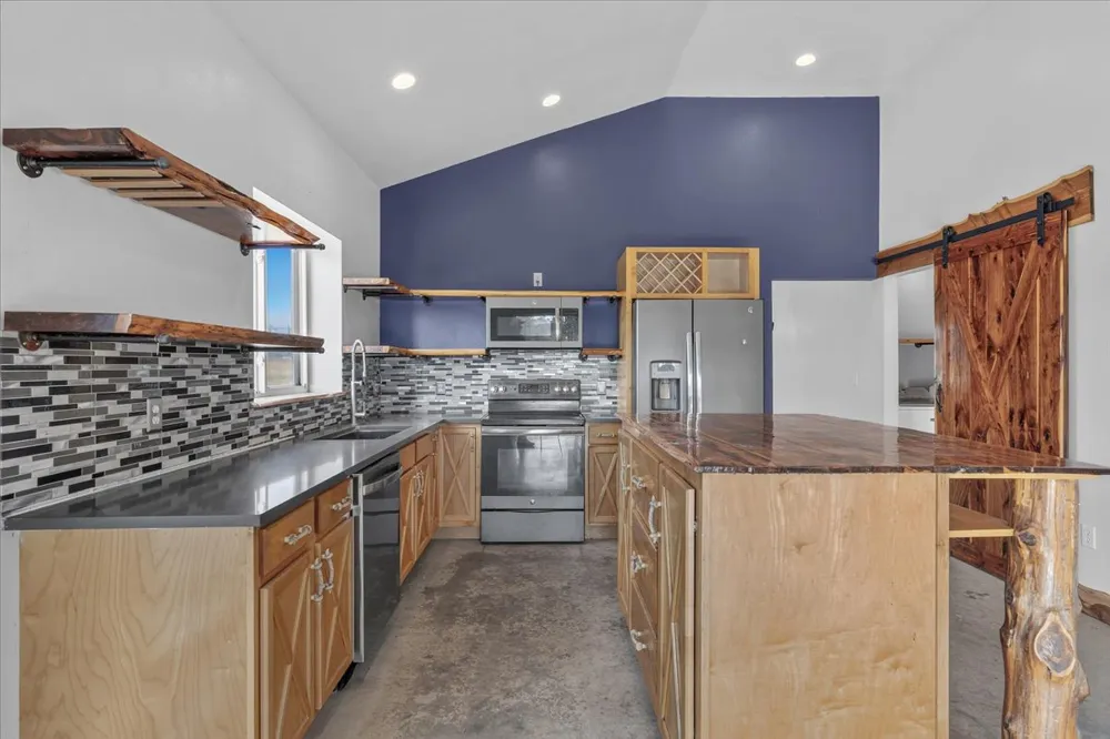 885 State Highway 71 Bastrop, TX 78602