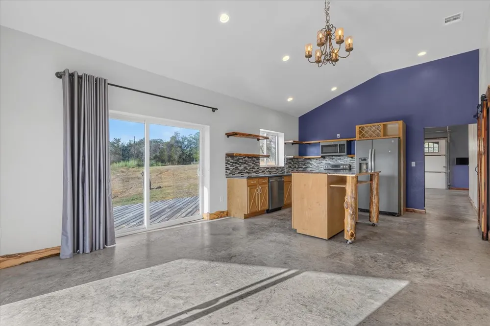 885 State Highway 71 Bastrop, TX 78602
