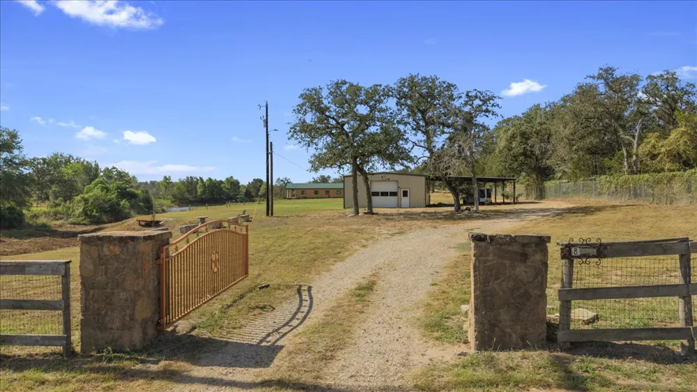 885 State Highway 71 Bastrop, TX 78602