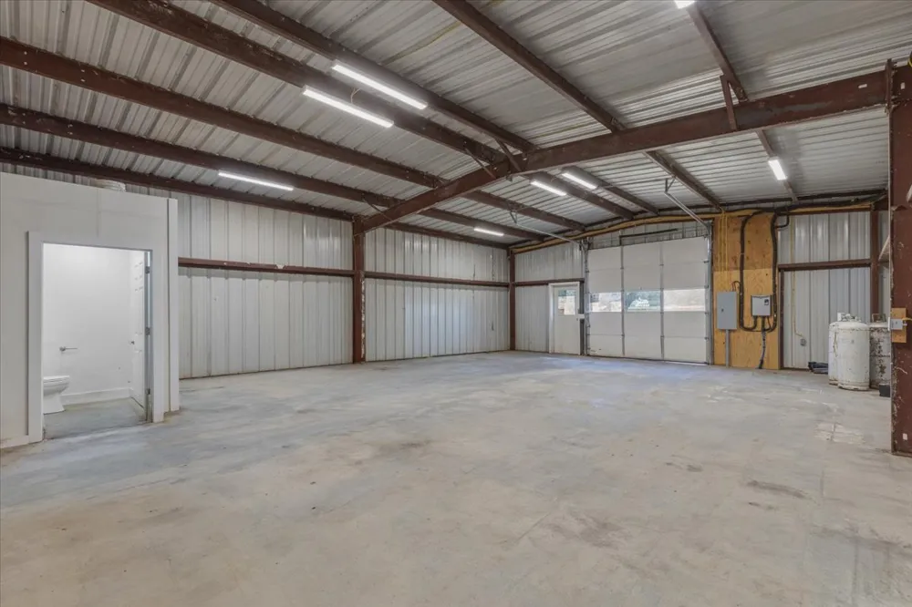 885 State Highway 71 Bastrop, TX 78602