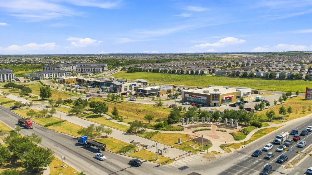 7904 Beacon Knob Way Austin, TX 78744