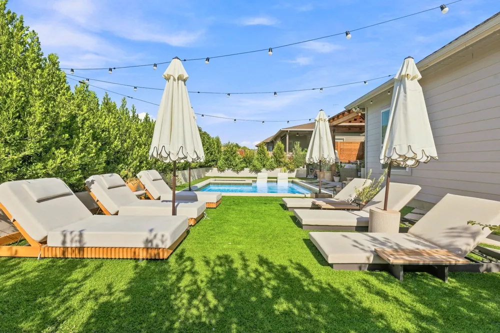 7904 Beacon Knob Way Austin, TX 78744