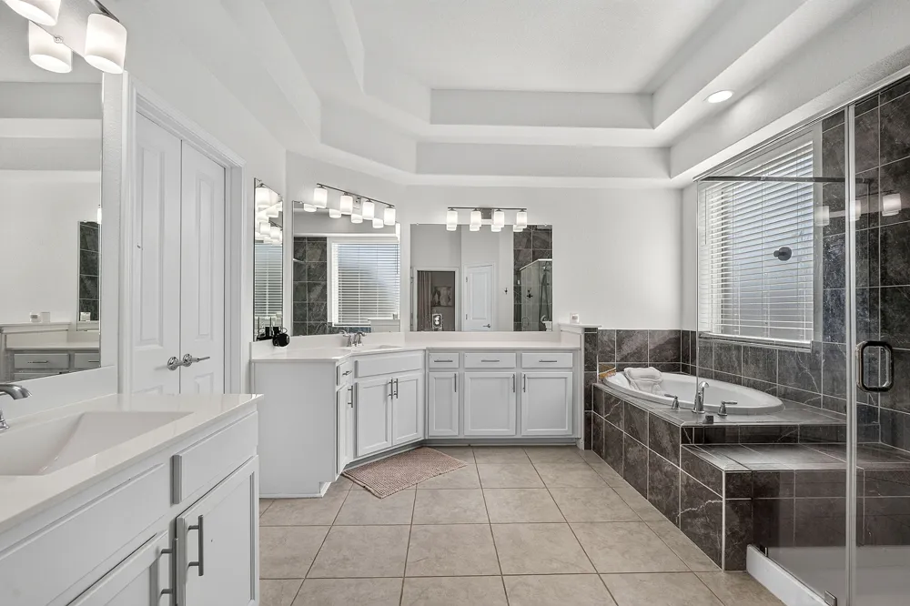 7904 Beacon Knob Way Austin, TX 78744