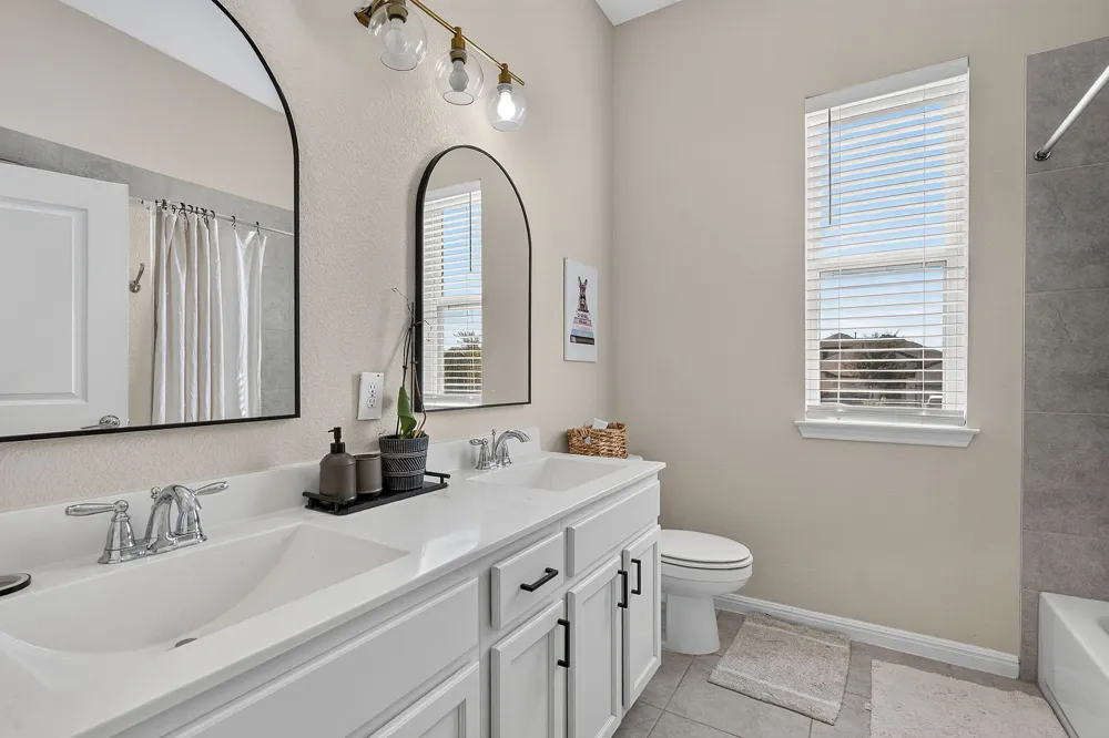 7904 Beacon Knob Way Austin, TX 78744
