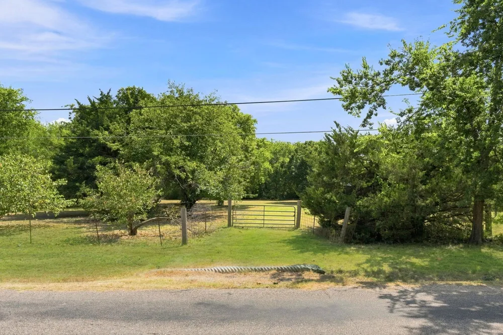 2301 Taylor Boulevard Anna, TX 75409