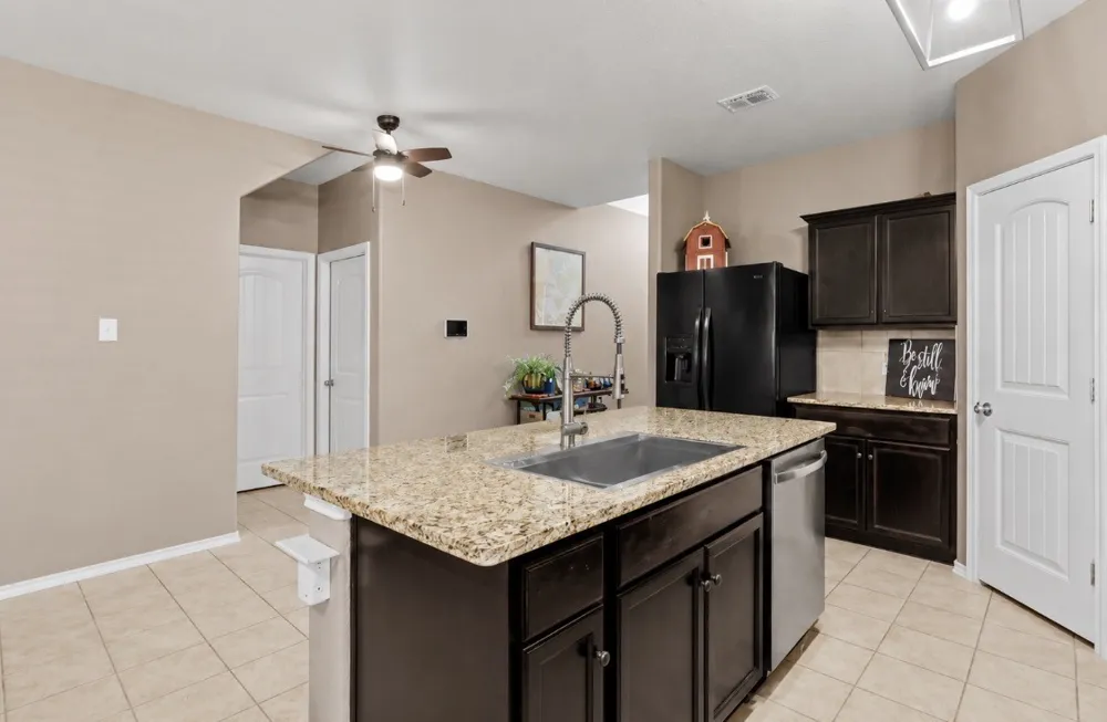 6352 Seagull Lane Fort Worth, TX 76179