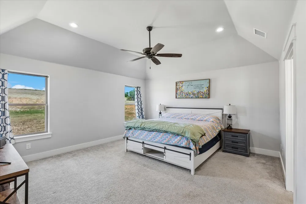 10020 Valley Oak Court Springtown, TX 76082