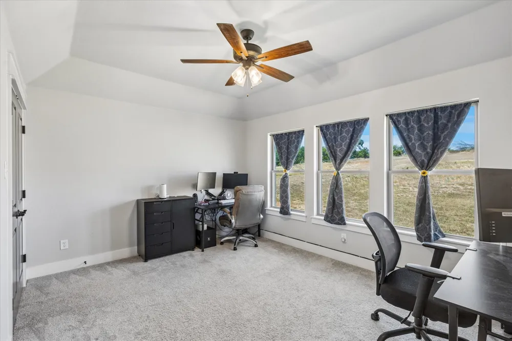 10020 Valley Oak Court Springtown, TX 76082