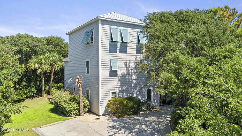 104 Wiley Court Emerald Isle, NC 28594