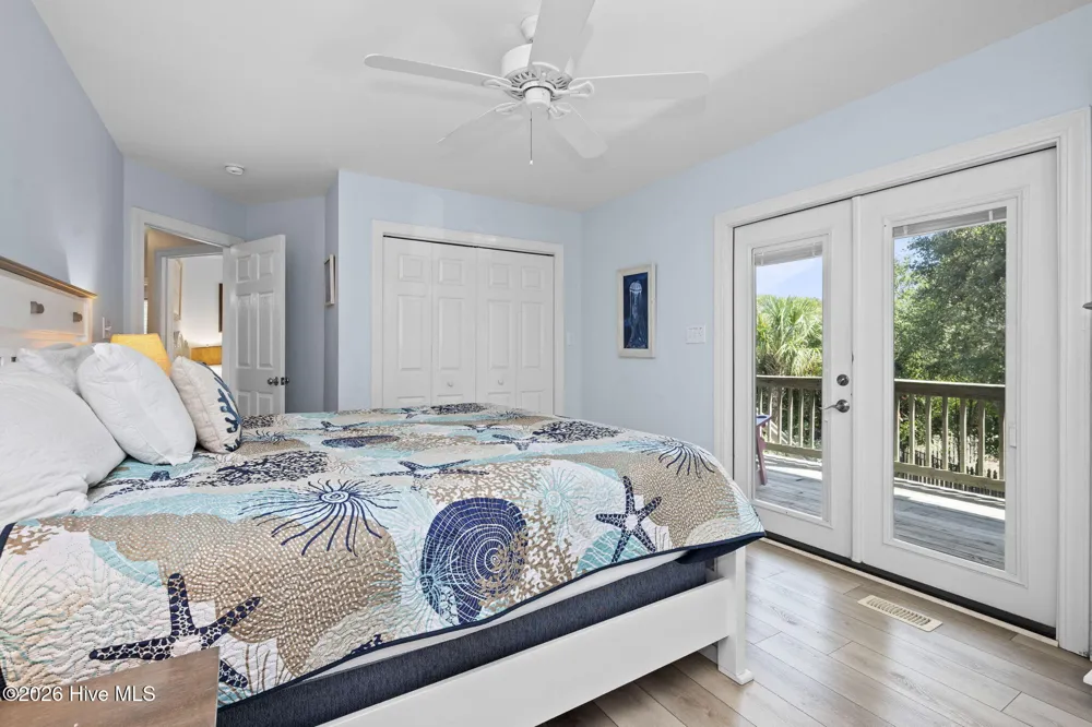 104 Wiley Court Emerald Isle, NC 28594