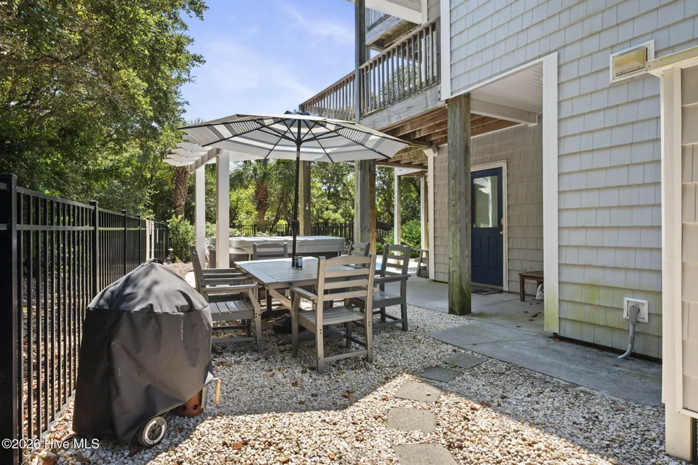 104 Wiley Court Emerald Isle, NC 28594