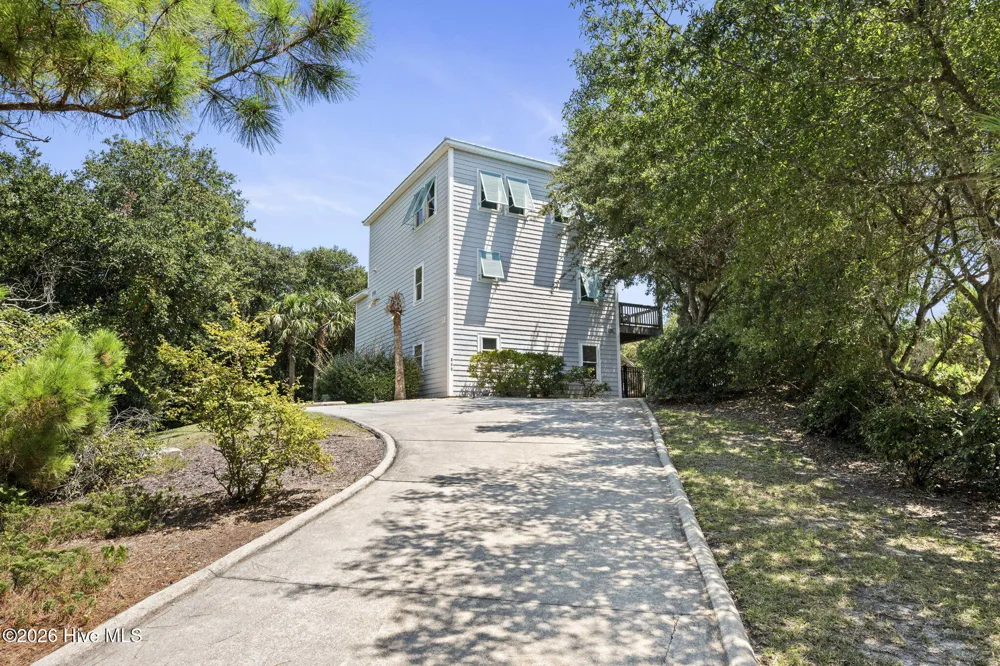 104 Wiley Court Emerald Isle, NC 28594