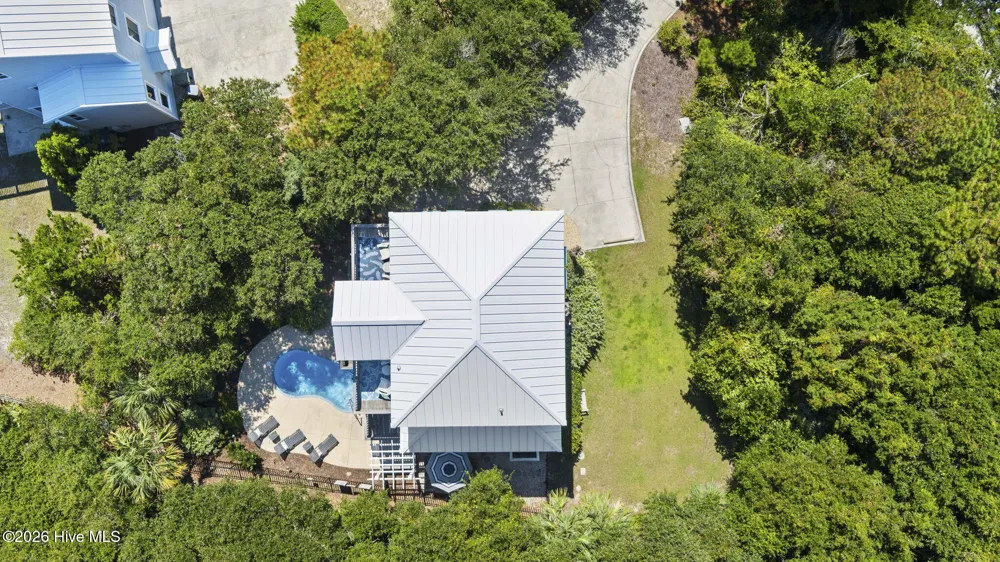 104 Wiley Court Emerald Isle, NC 28594