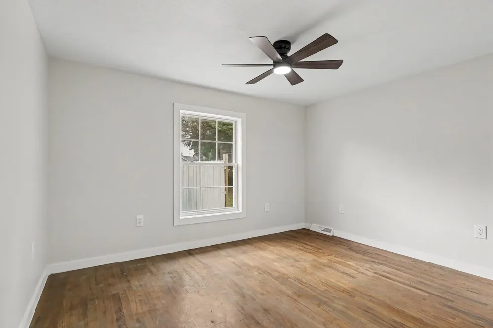 133 W 2nd Street Gladwin, MI 48624