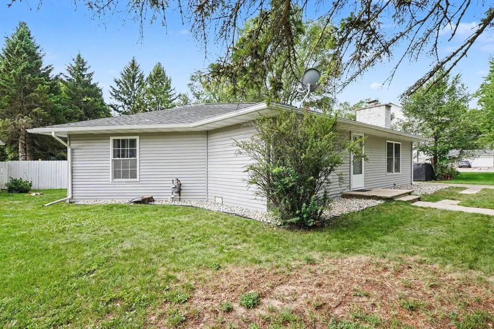 133 W 2nd Street Gladwin, MI 48624