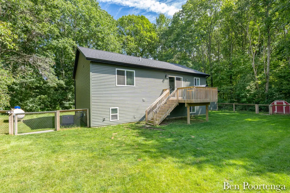 11637 Crimson Creek Drive Gowen, MI 49326