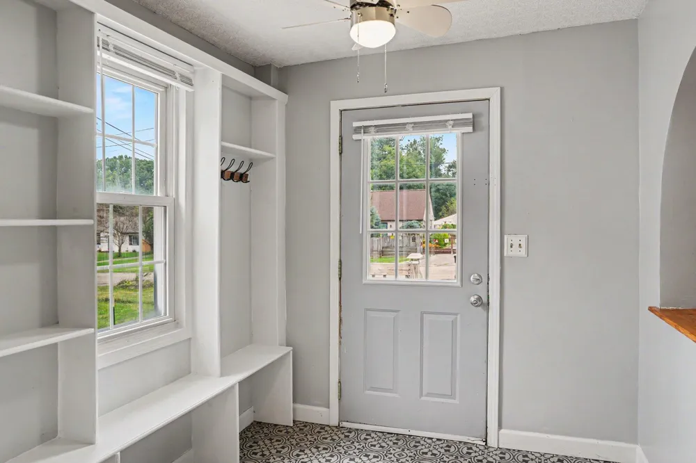 1528 Hamelink Drive Portage, MI 49002