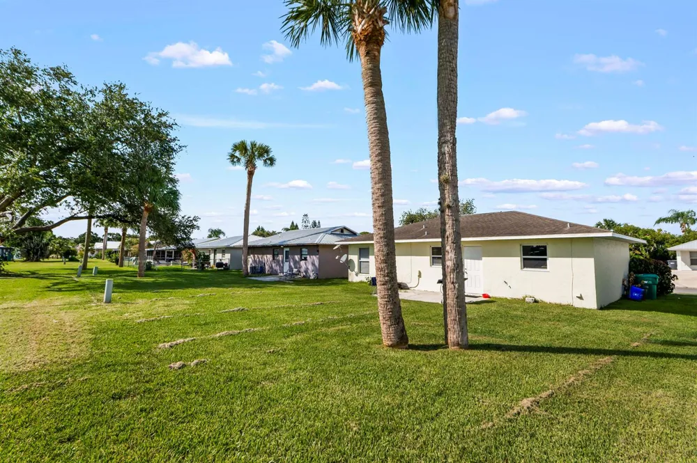 5200 SE 42nd Trace Okeechobee, FL 34974