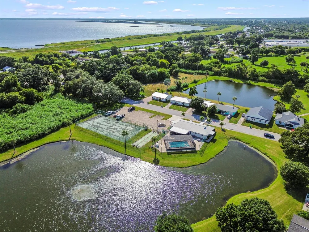 5200 SE 42nd Trace Okeechobee, FL 34974