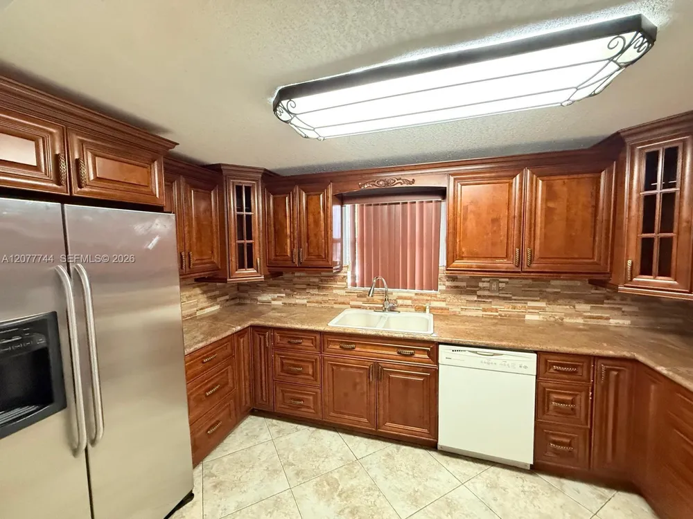 9357 Fontainebleau Blvd #D104 Miami, FL 33172