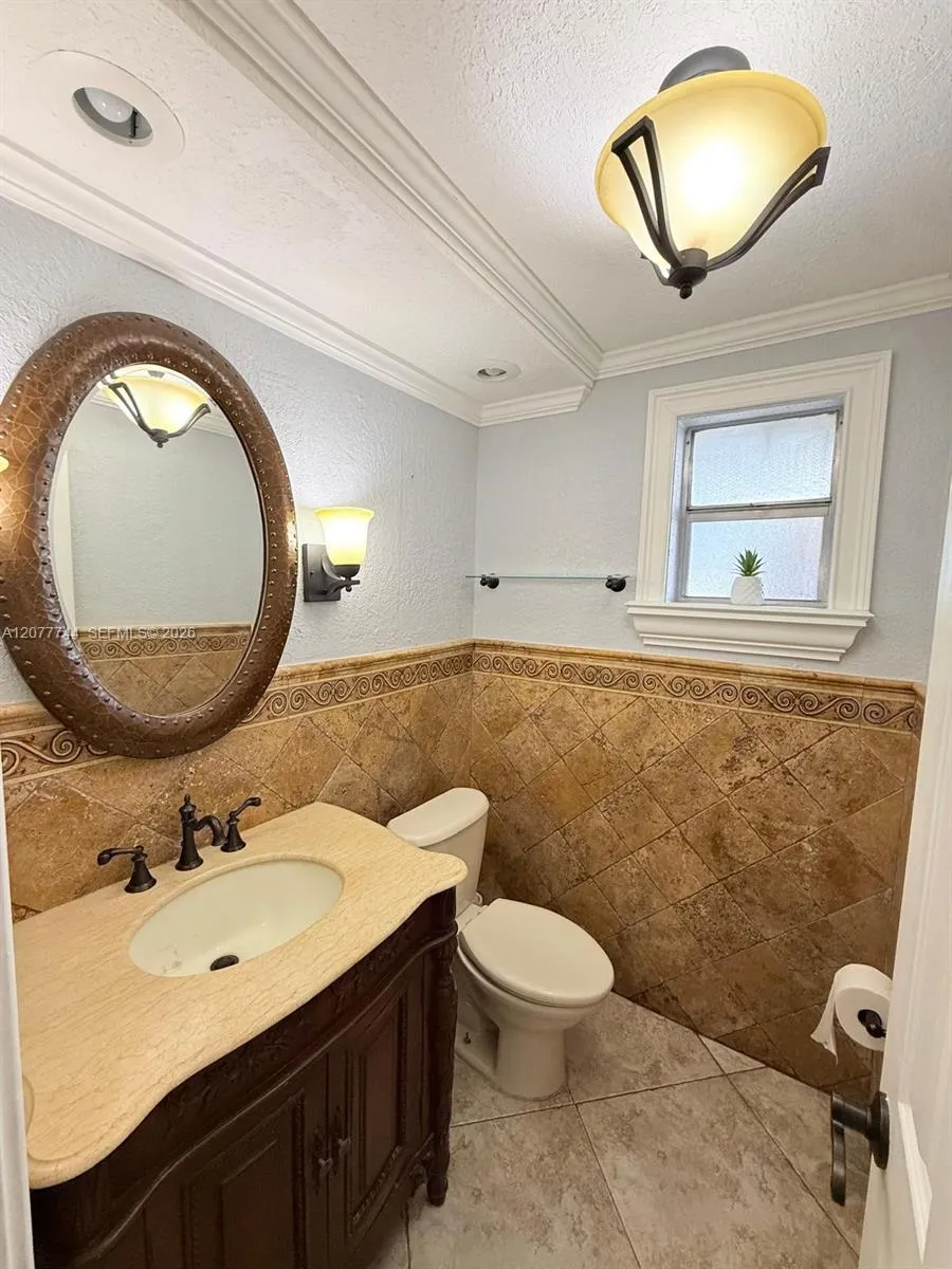 9357 Fontainebleau Blvd #D104 Miami, FL 33172