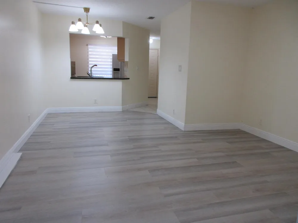 9180 NW 40th Street #9180 Coral Springs, FL 33065