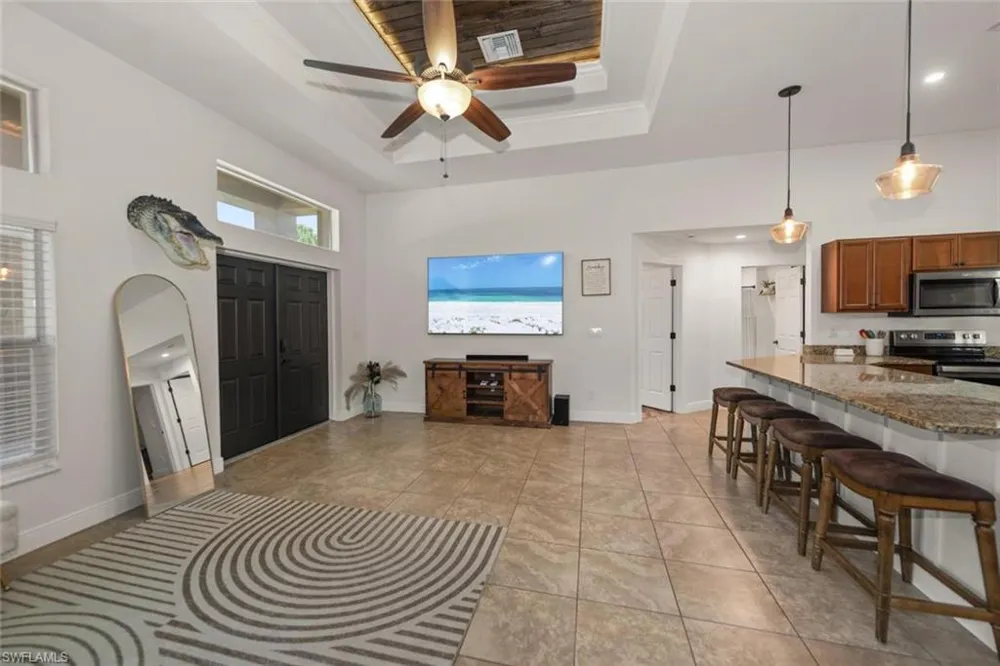 2401 Leavitt Road Alva, FL 33920