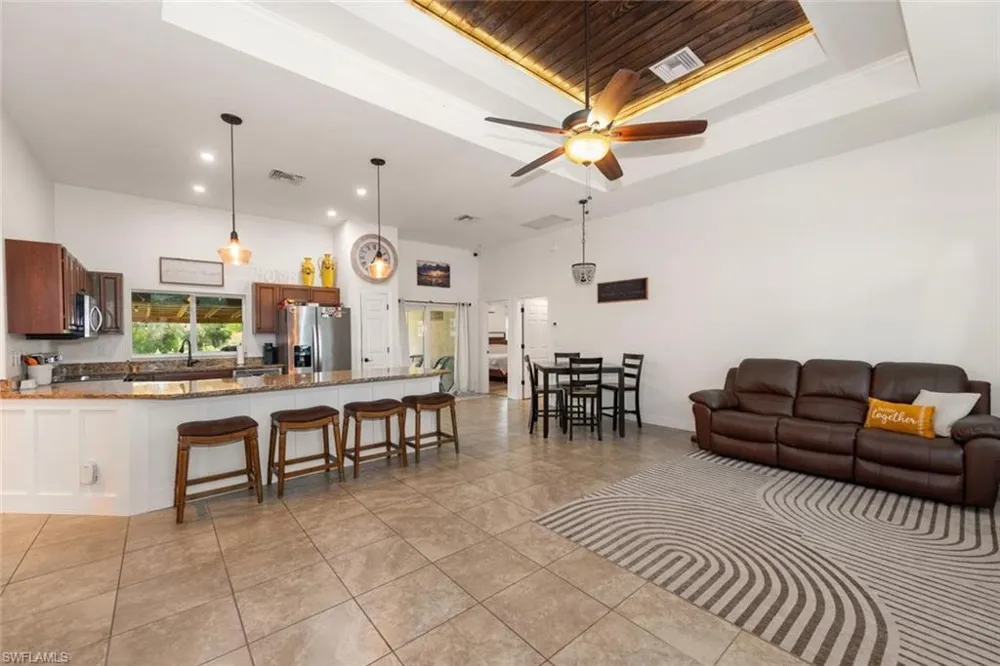 2401 Leavitt Road Alva, FL 33920