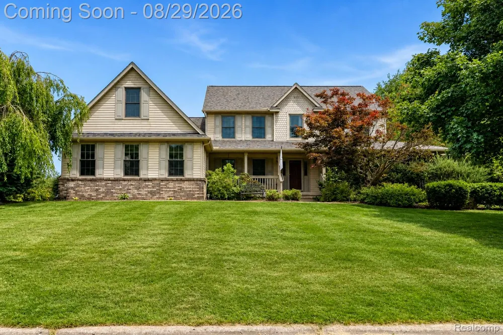 6837 Alta Drive Hamburg Township, MI 48116
