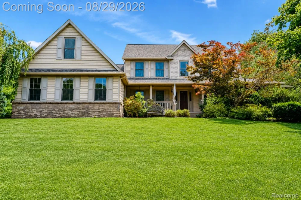 6837 Alta Drive Hamburg Township, MI 48116