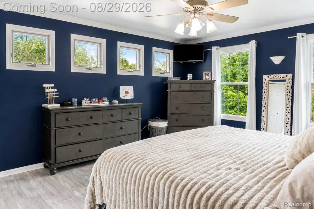 6837 Alta Drive Hamburg Township, MI 48116