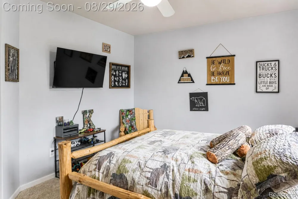 6837 Alta Drive Hamburg Township, MI 48116
