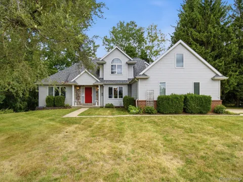 575 Lakes Edge Drive