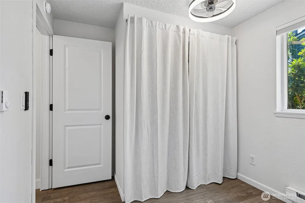 332 S 314th Place Federal Way, WA 98003