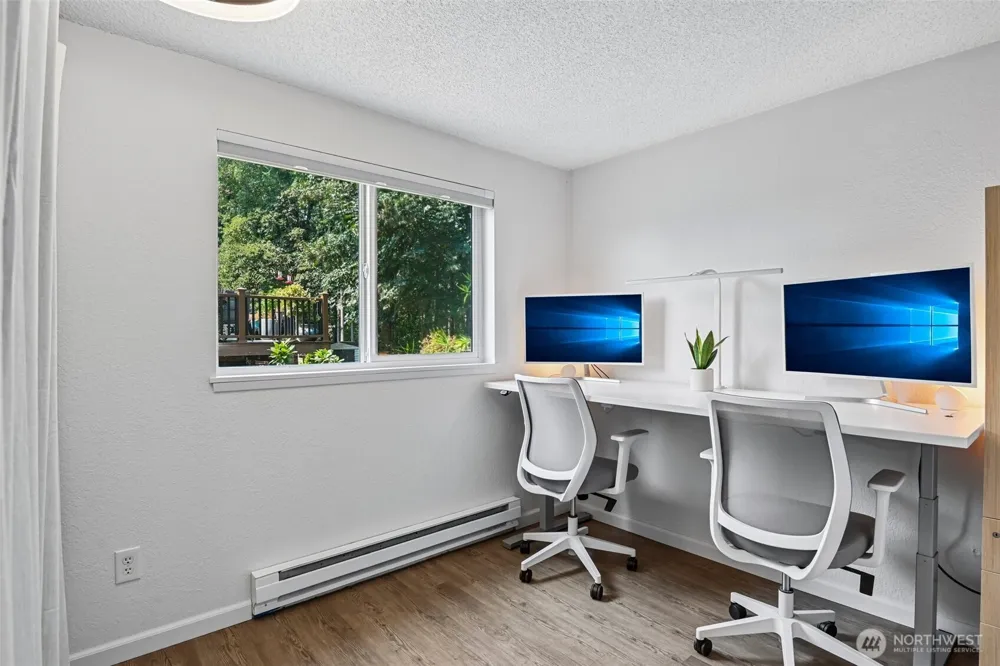 332 S 314th Place Federal Way, WA 98003