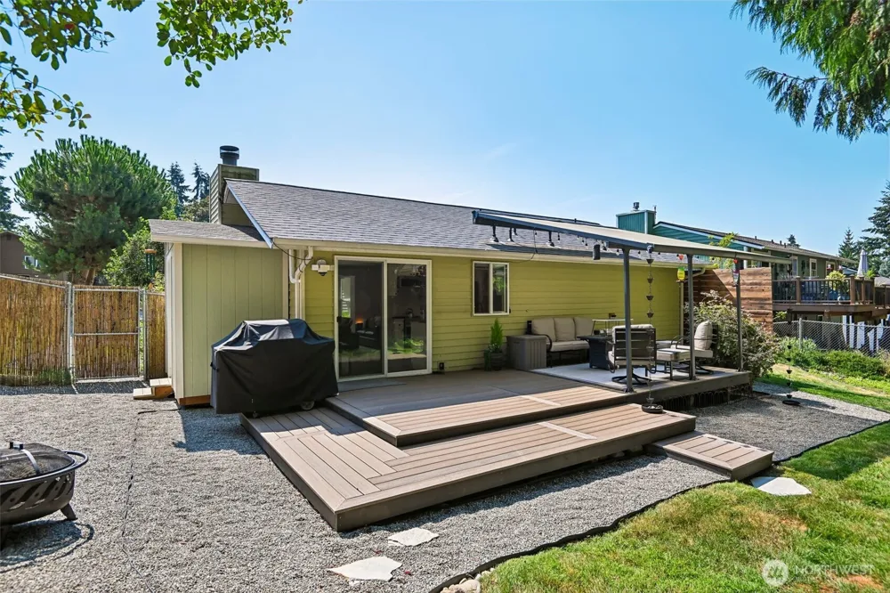 332 S 314th Place Federal Way, WA 98003
