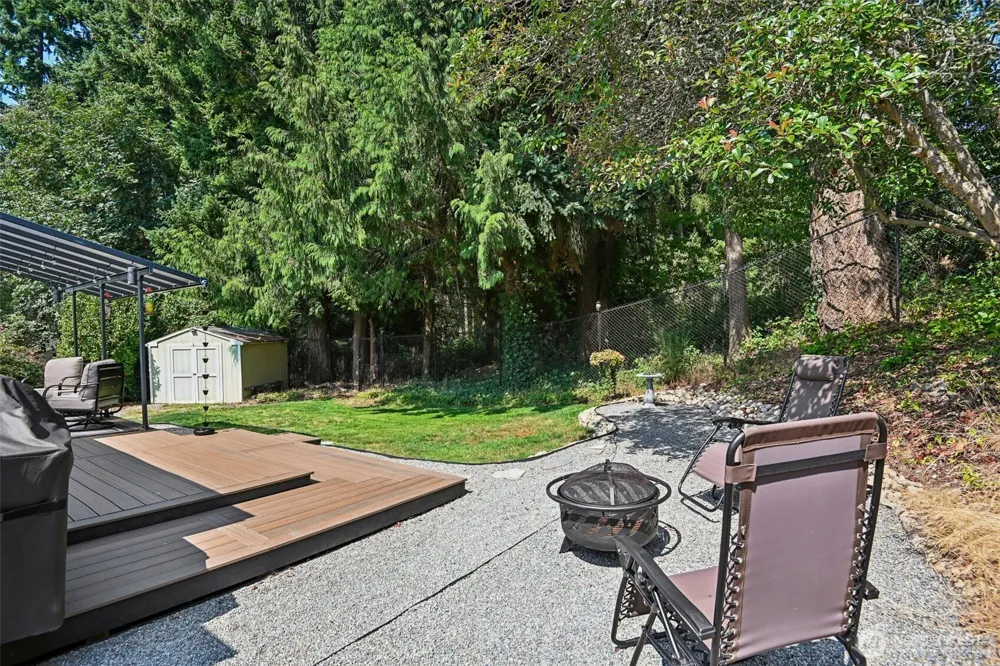 332 S 314th Place Federal Way, WA 98003