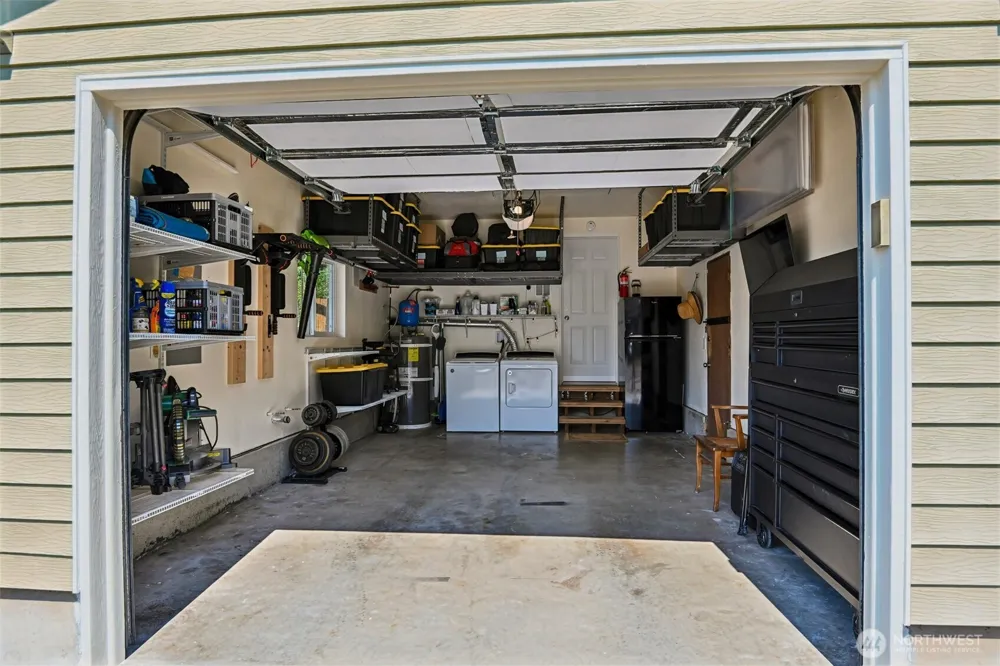 332 S 314th Place Federal Way, WA 98003