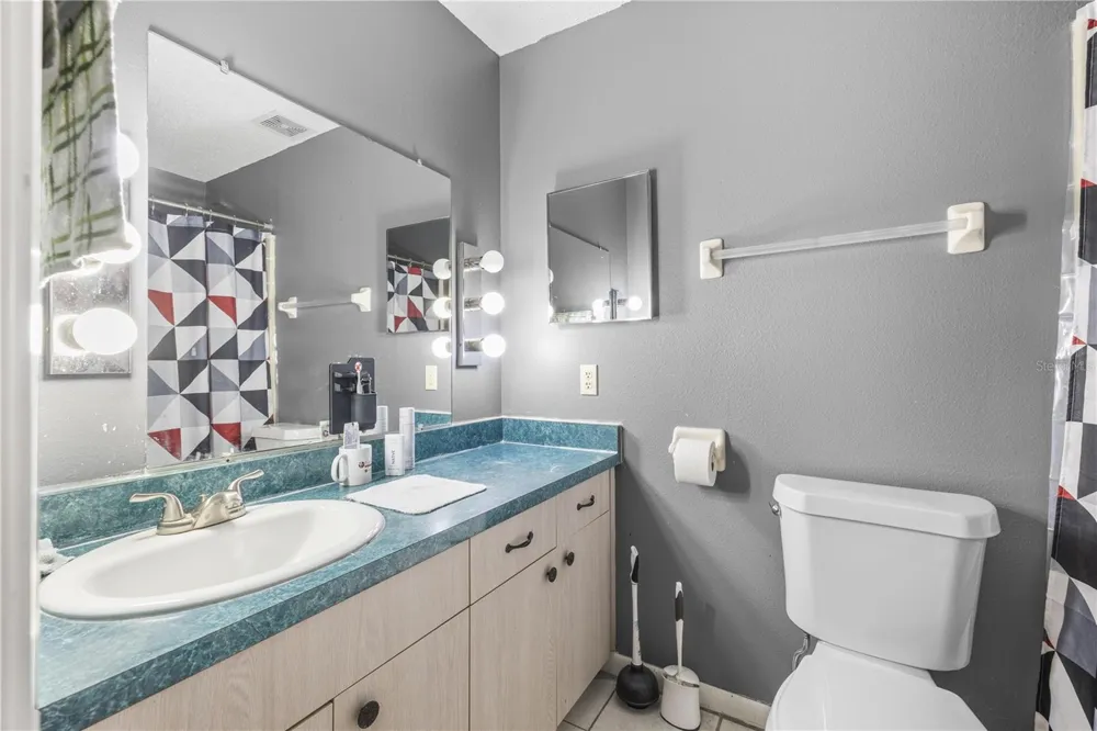 4753 SILVER CIRCLE Zephyrhills, FL 33541