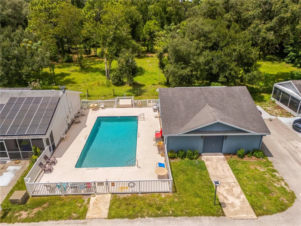 4753 SILVER CIRCLE Zephyrhills, FL 33541