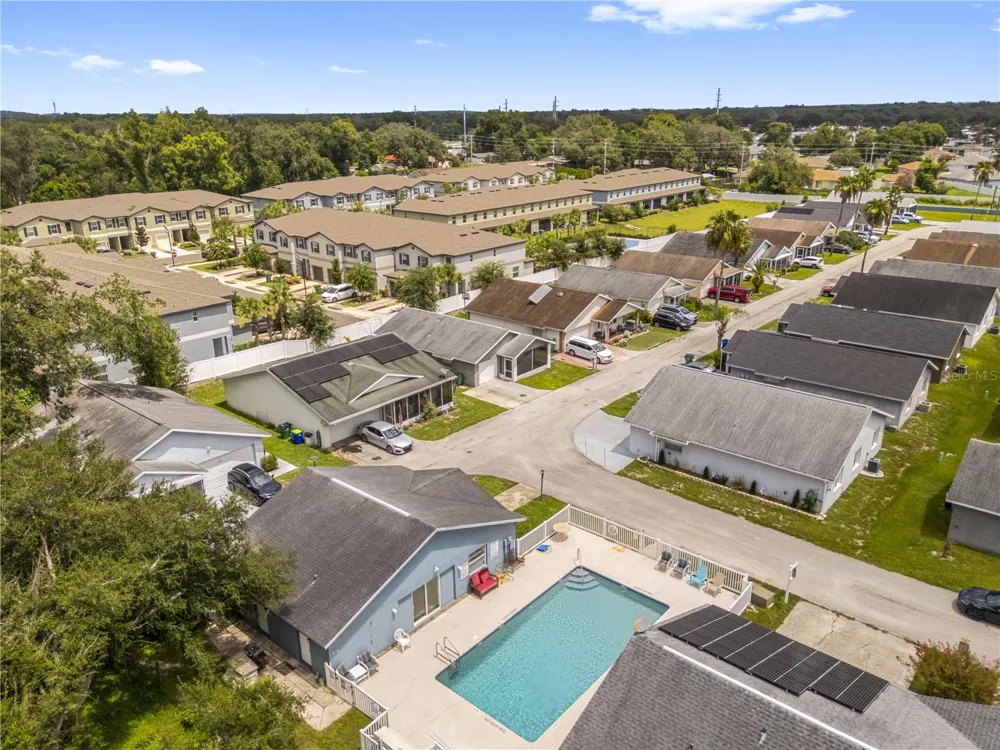 4753 SILVER CIRCLE Zephyrhills, FL 33541