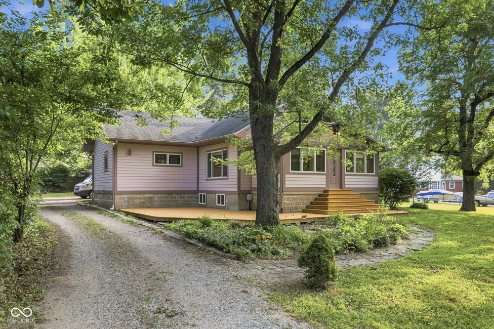 3136 E Edgewood Avenue Indianapolis, IN 46227