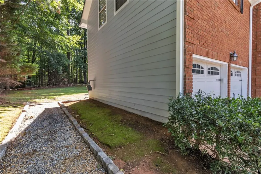 12225 Greenmont Walk Alpharetta, GA 30009
