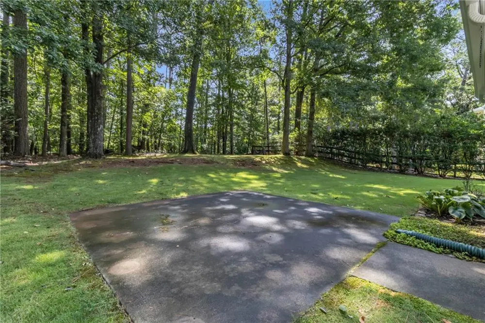 12225 Greenmont Walk Alpharetta, GA 30009
