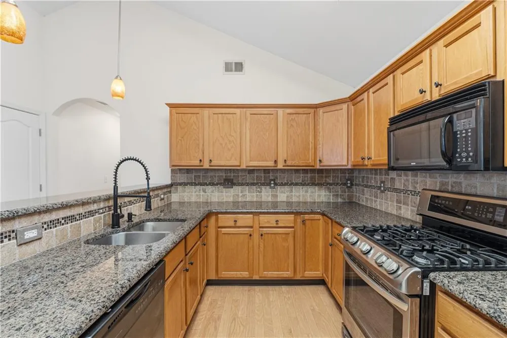 5062 Kathryn Glen Drive Acworth, GA 30101