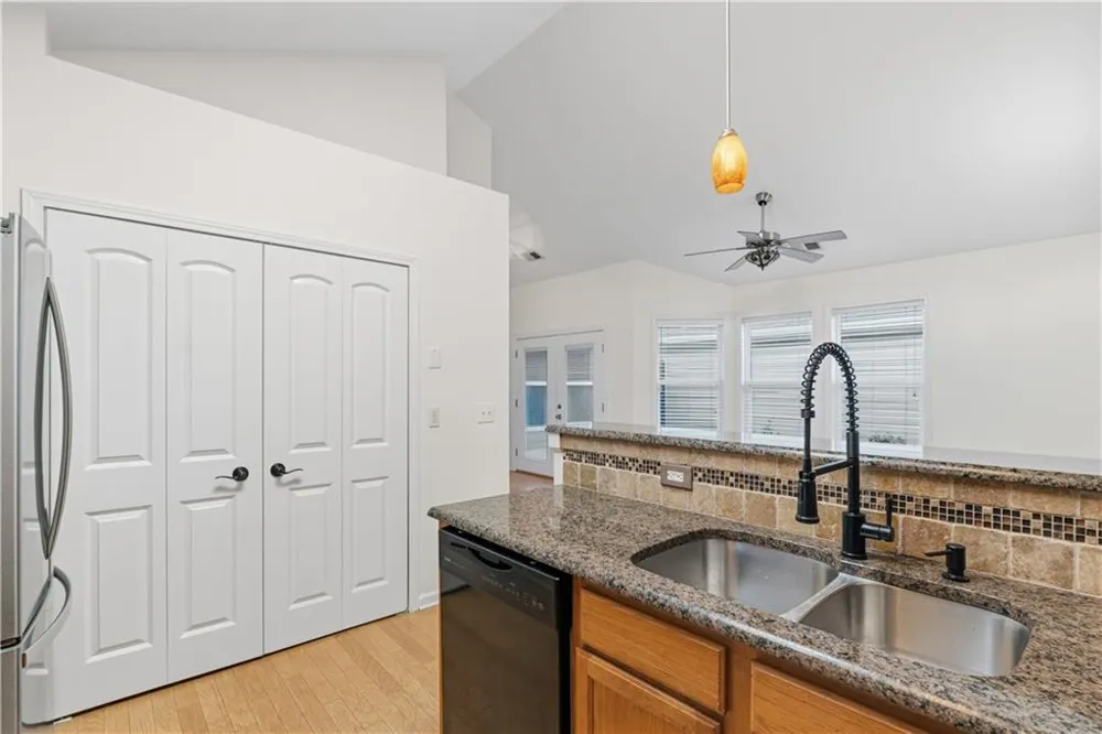 5062 Kathryn Glen Drive Acworth, GA 30101