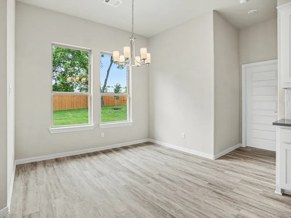 706 Alaina Drive DeSoto, TX 75115
