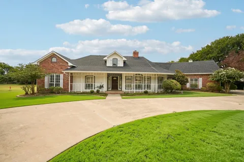 1380 Meandro Ria Lane