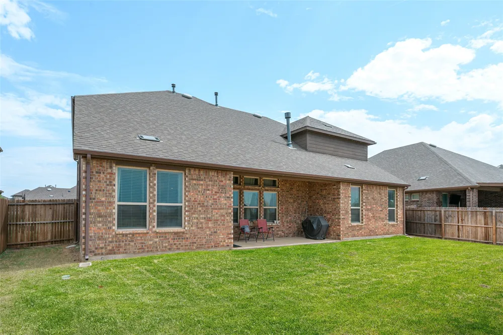 2721 Madera Canyon Road Aubrey, TX 76227