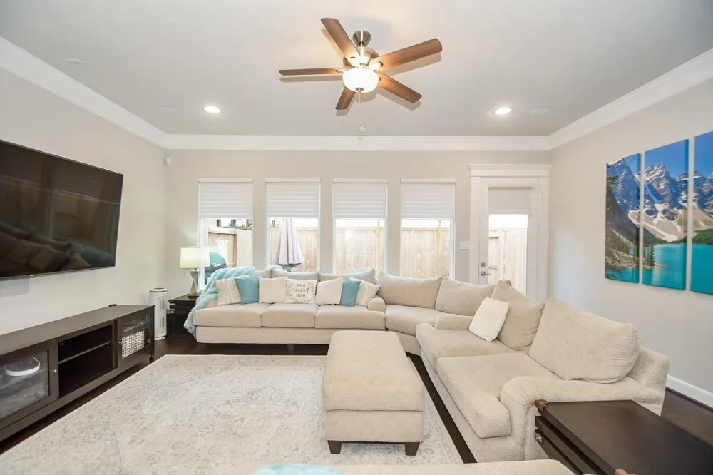 5611 Petty Street #A Houston, TX 77007